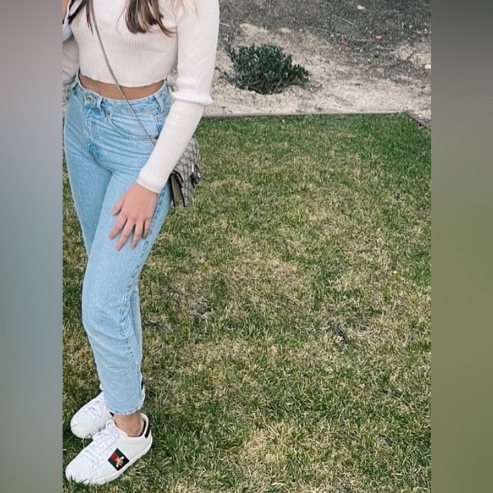 Light blue Zara mom Jeans